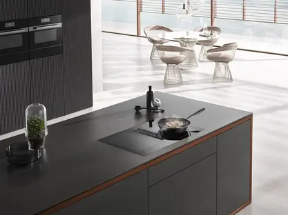Варочная панель с вытяжкой Miele KMDA 7634 FL фото 2 в Ростове-на-Дону