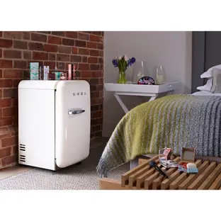 Мини-бар Smeg FAB5RWH5 фото 3 в Ростове-на-Дону Мини-бар Smeg FAB5RWH5 фото 3 в Ростове-на-Дону