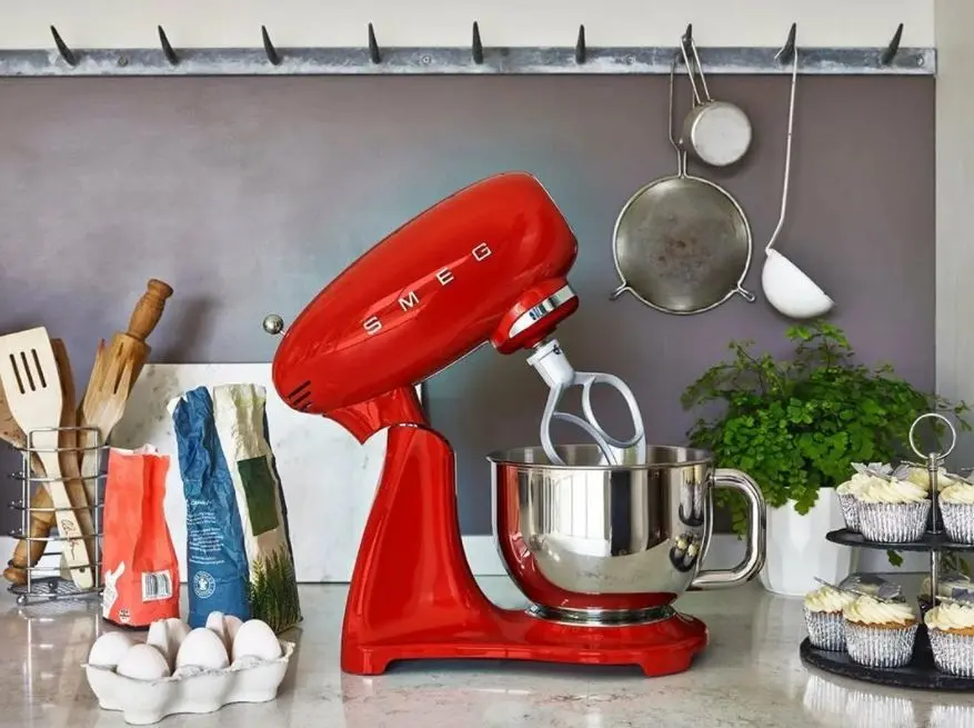 Миксер Smeg SMF03RDEU фото 10 в Ростове-на-Дону
