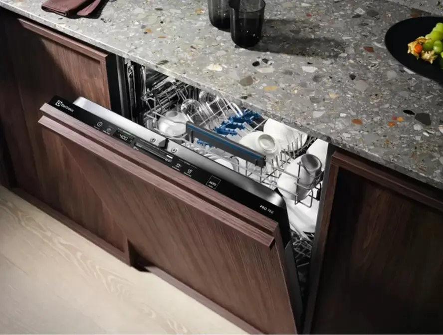 Посудомоечная машина ELECTROLUX EEQ47200L фото 3 в Ростове-на-Дону