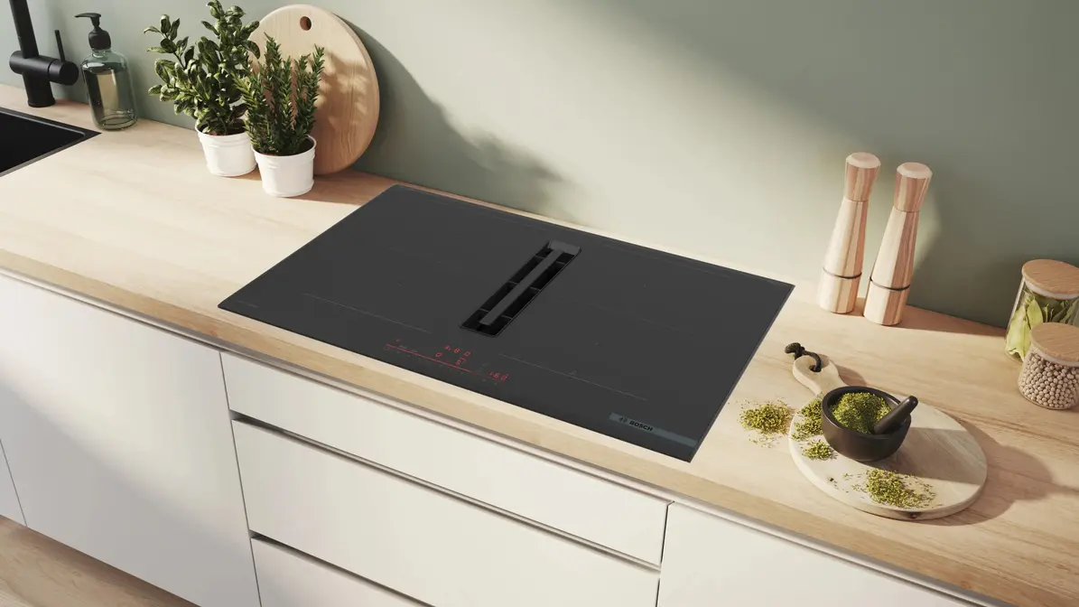 Индукционная стеклокерамич. панель с вытяжкой Bosch PVQ795H26E фото 2 в Ростове-на-Дону