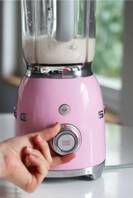 Блендер Smeg BLF01PKEU фото 3 в Ростове-на-Дону