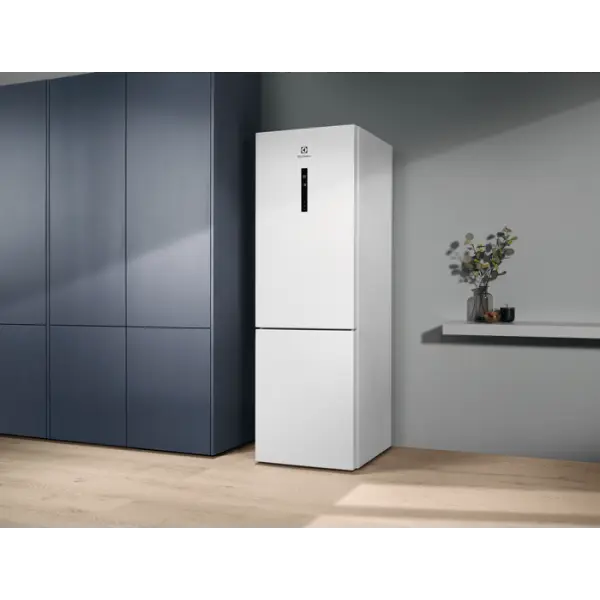 Холодильник Electrolux RNC7ME32W2 фото 3 в Ростове-на-Дону