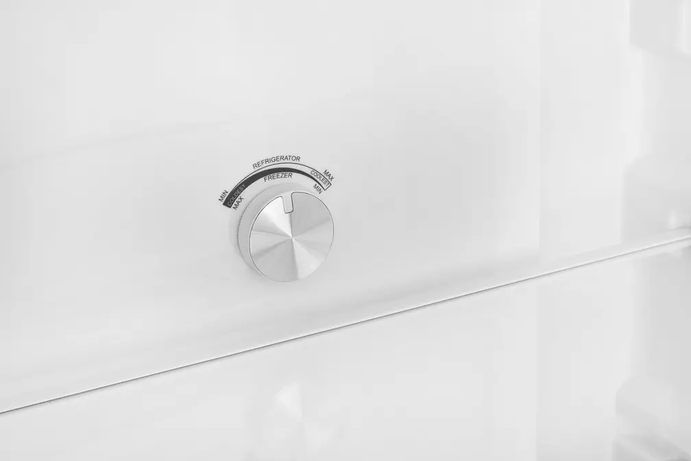 Холодильник ZÜGEL ZRFD200W фото 12 в Ростове-на-Дону