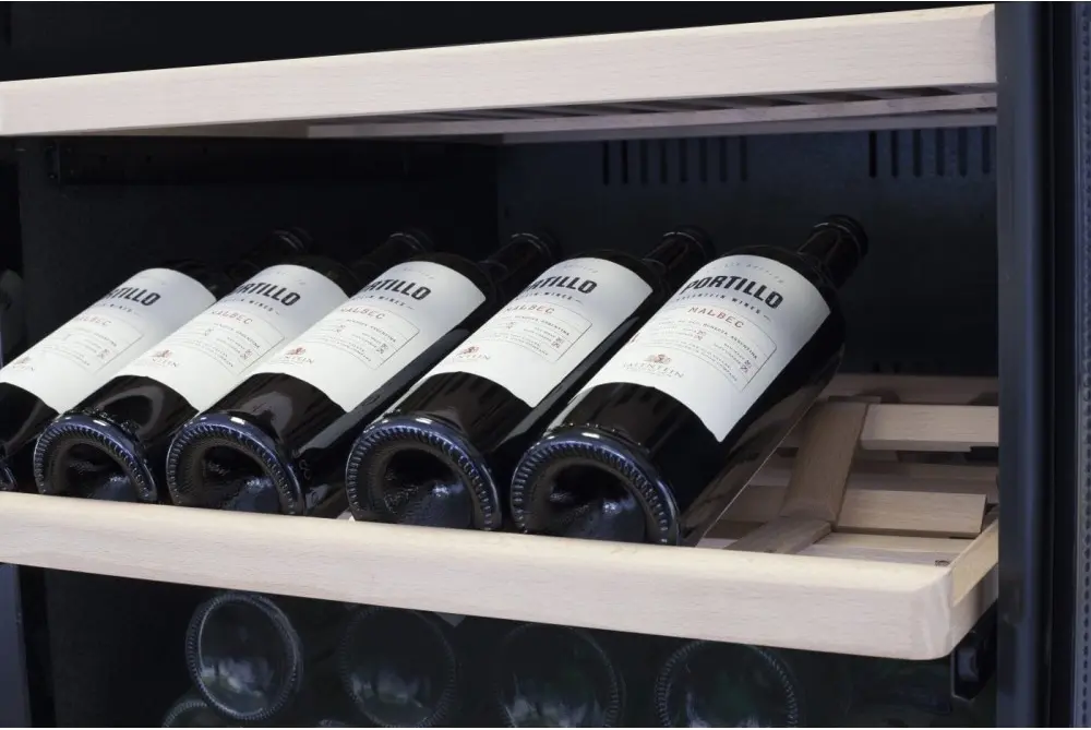 Встраиваемый винный шкаф CASO WineChef Pro 180 фото 4 в Ростове-на-Дону