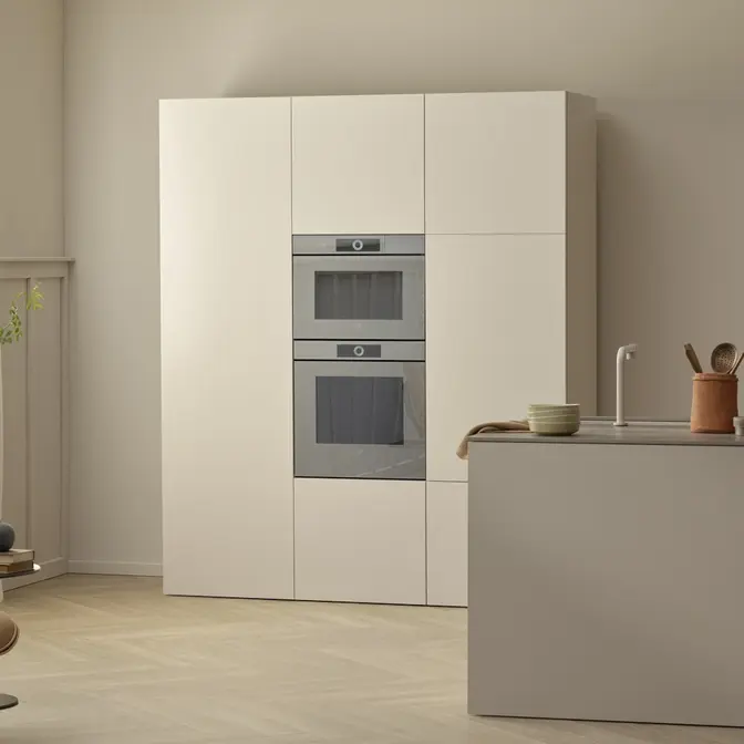 Духовой шкаф V-ZUG Combair V6000 45 черное стекло C6T-21050 фото 5 в Ростове-на-Дону