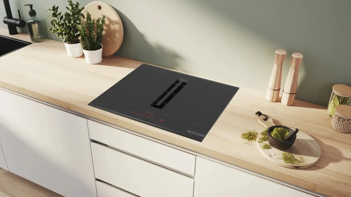 Индукционная стеклокерамич. панель с вытяжкой Bosch PVQ695H26E фото 2 в Ростове-на-Дону