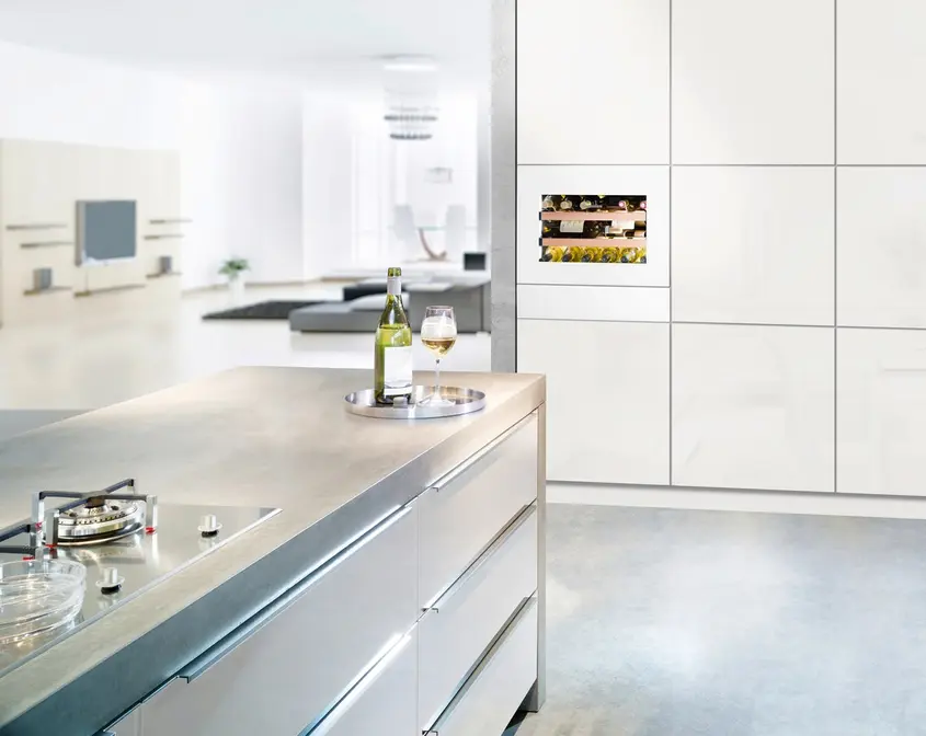 Встраиваемый винный шкаф Liebherr WKEgw 582 фото 4 в Ростове-на-Дону