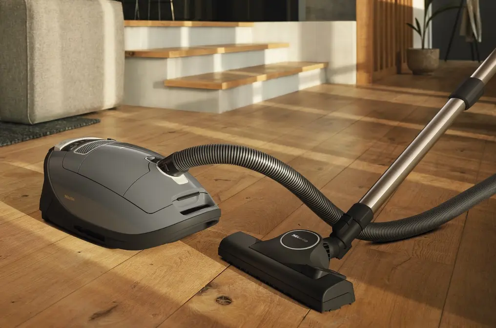 Пылесос Miele Complete C3 Active PowerLine SGDF5 серый фото 5 в Ростове-на-Дону