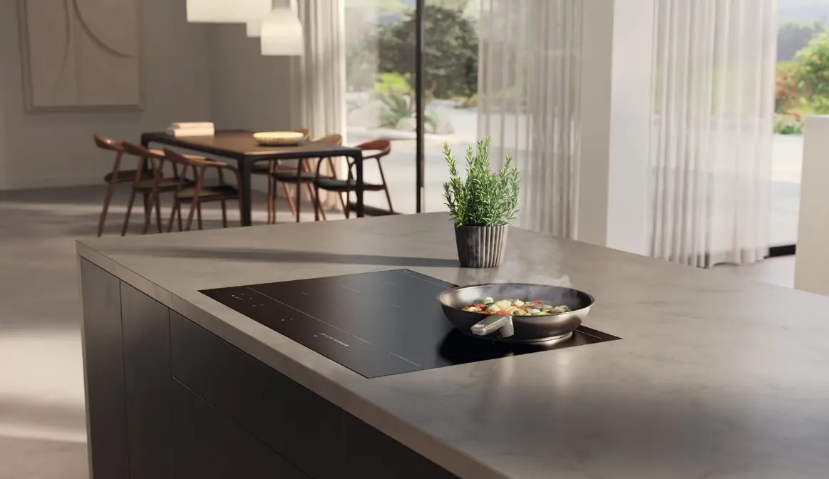 Индукционная варочная панель Miele KM 7576 FL фото 2 в Ростове-на-Дону