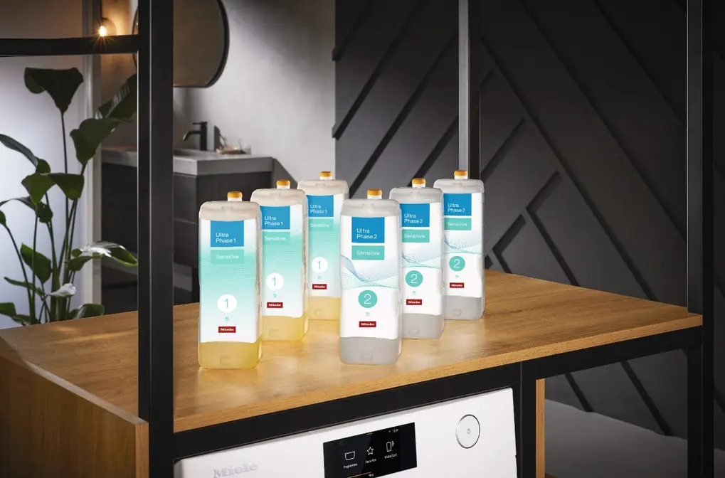 Жидкие моющие средства для стирки Miele UltraPhase Sensitive 1+2, коробка 6 бутылок фото 4 в Ростове-на-Дону