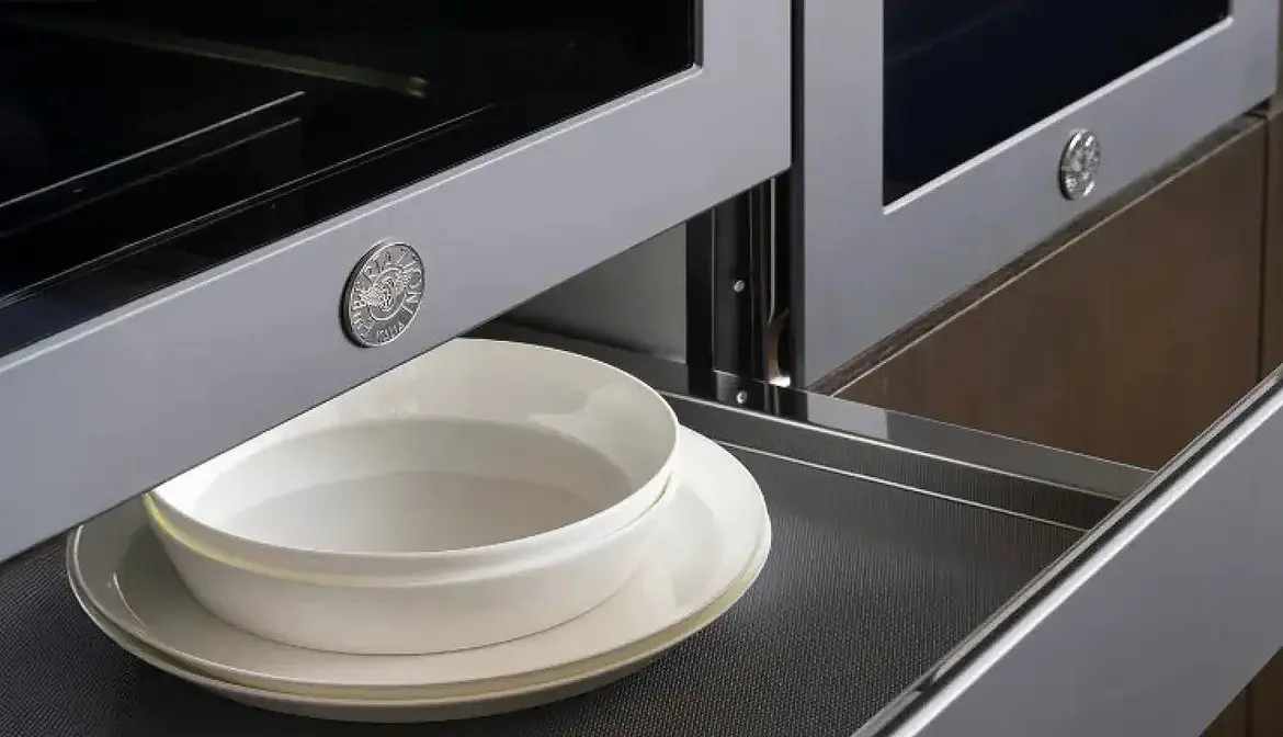 Компактный духовой шкаф Bertazzoni FHER4077MTNX3 фото 4 в Ростове-на-Дону Компактный духовой шкаф Bertazzoni FHER4077MTNX3 фото 4 в Ростове-на-Дону