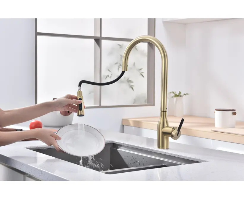 Смеситель Paulmark UNIVERSAL Un213880-LG светлое золото фото 2 в Ростове-на-Дону