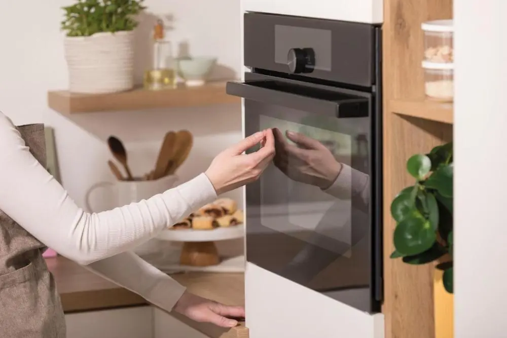 Духовой шкаф с функцией СВЧ Gorenje BCM4547A10BG фото 7 в Ростове-на-Дону
