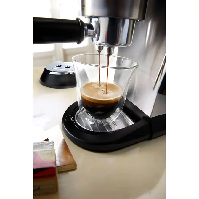 Кофеварка рожковая DeLonghi EC 685.M фото 8 в Ростове-на-Дону