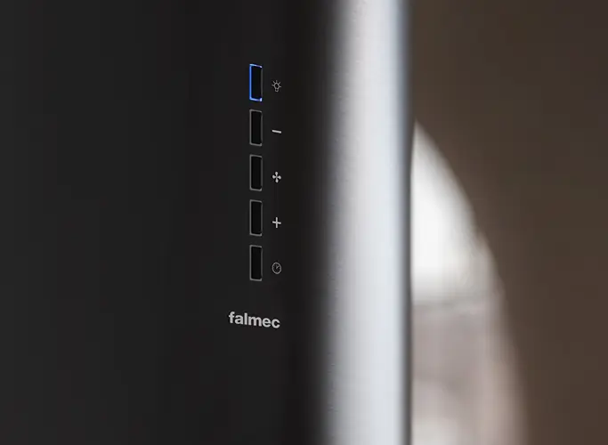 Вытяжка Falmec POLAR EVO BLACK 35 фото 2 в Ростове-на-Дону Вытяжка Falmec POLAR EVO BLACK 35 фото 2 в Ростове-на-Дону