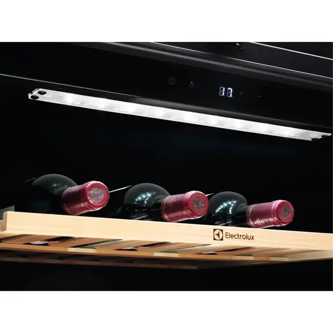 Винный шкаф ELECTROLUX EWS4052B5B фото 4 в Ростове-на-Дону