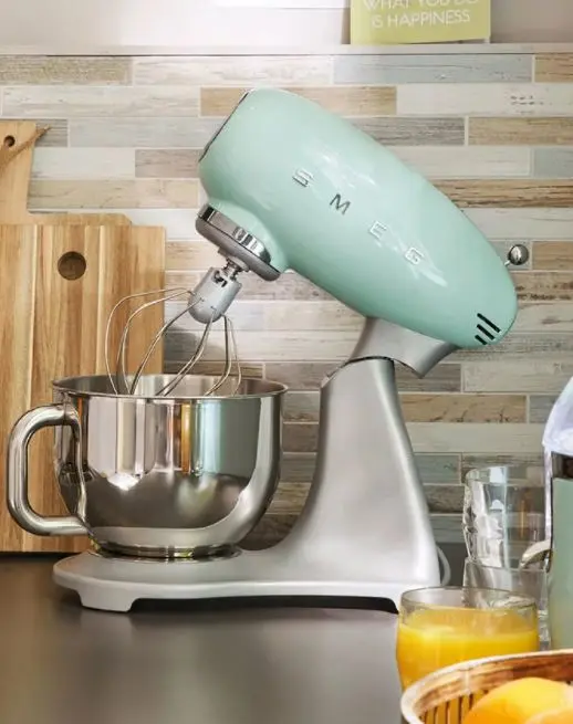 Миксер Smeg SMF02PGEU фото 10 в Ростове-на-Дону