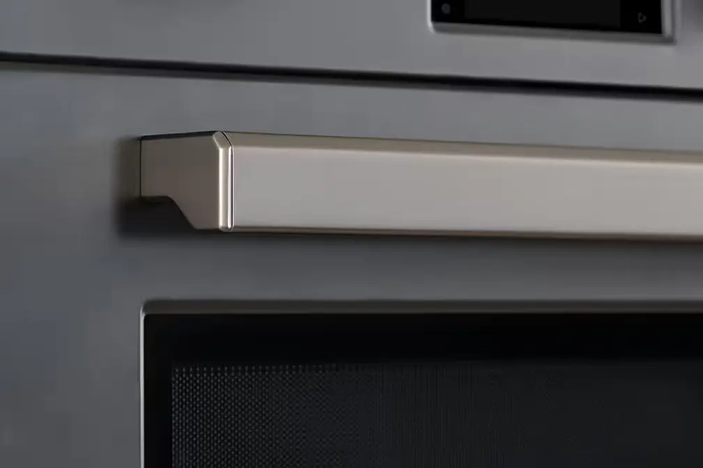 Компактный духовой шкаф Bertazzoni FPRO4077MTN3 фото 4 в Ростове-на-Дону Компактный духовой шкаф Bertazzoni FPRO4077MTN3 фото 4 в Ростове-на-Дону