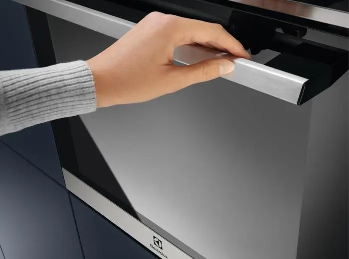 Духовой шкаф Electrolux EOD6P77WX фото 4 в Ростове-на-Дону