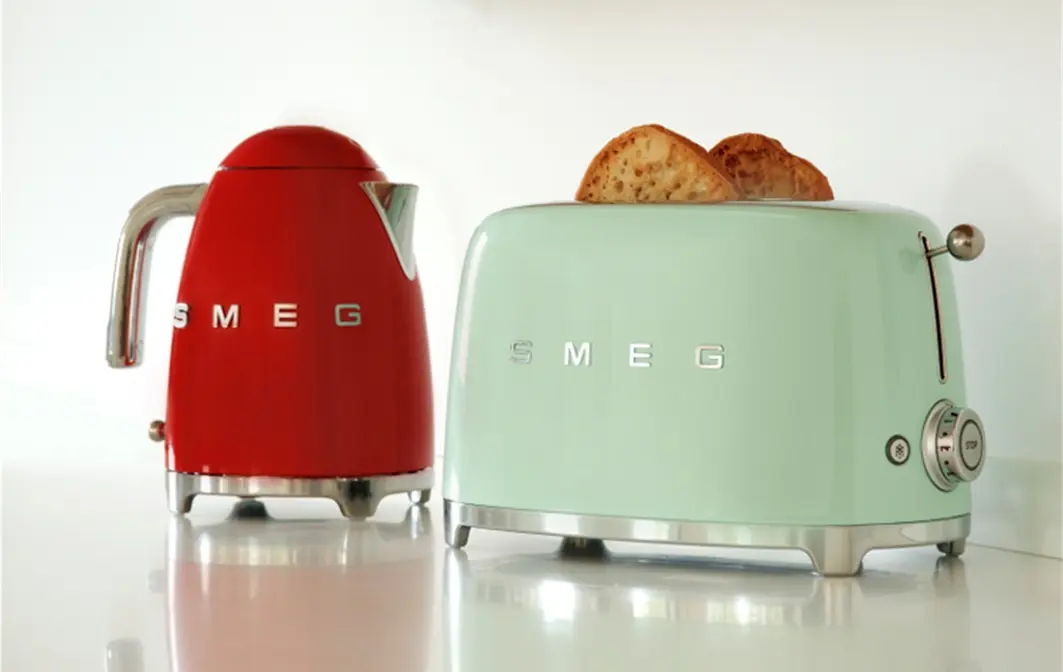 Чайник Smeg KLF03RDEU фото 6 в Ростове-на-Дону