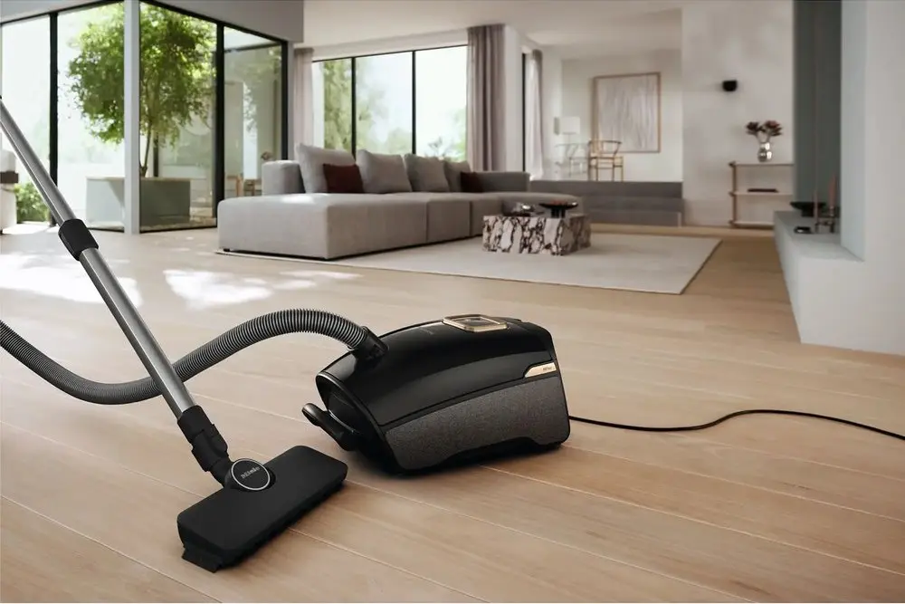 Пылесос Miele Guard L1 AllFloor Noir SUSF0 черный фото 5 в Ростове-на-Дону