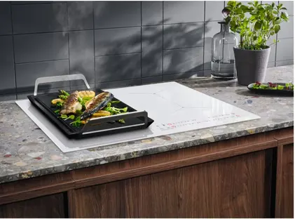 Варочная панель Electrolux IPES6451WF фото 3 в Ростове-на-Дону