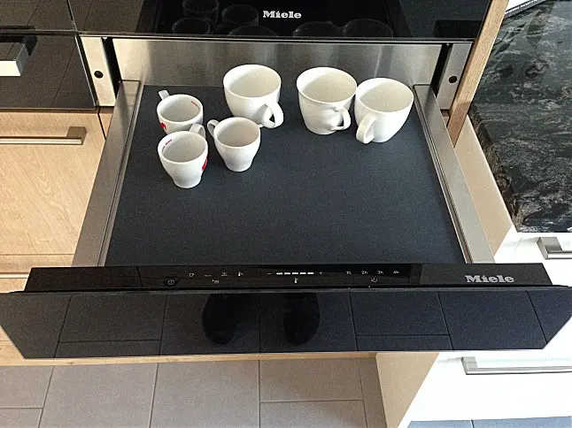 Подогреватель Miele ESW6214 OBSW черный обсидиан фото 3 в Ростове-на-Дону