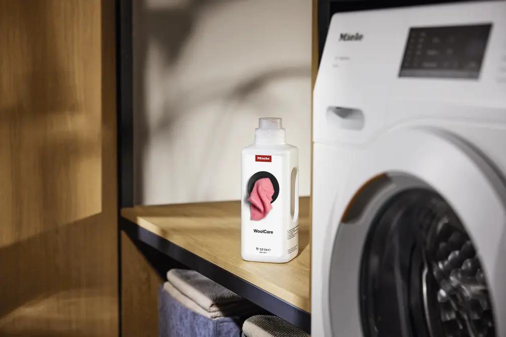Средство для стирки деликатных тканей и изделий из шерсти Miele Wool Care фото 4 в Ростове-на-Дону