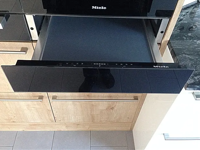 Подогреватель Miele ESW6214 OBSW черный обсидиан фото 4 в Ростове-на-Дону