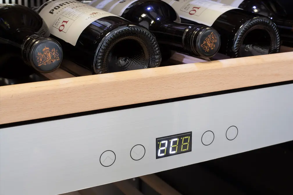 Холодильник винный CASO WineComfort 126 фото 3 в Ростове-на-Дону