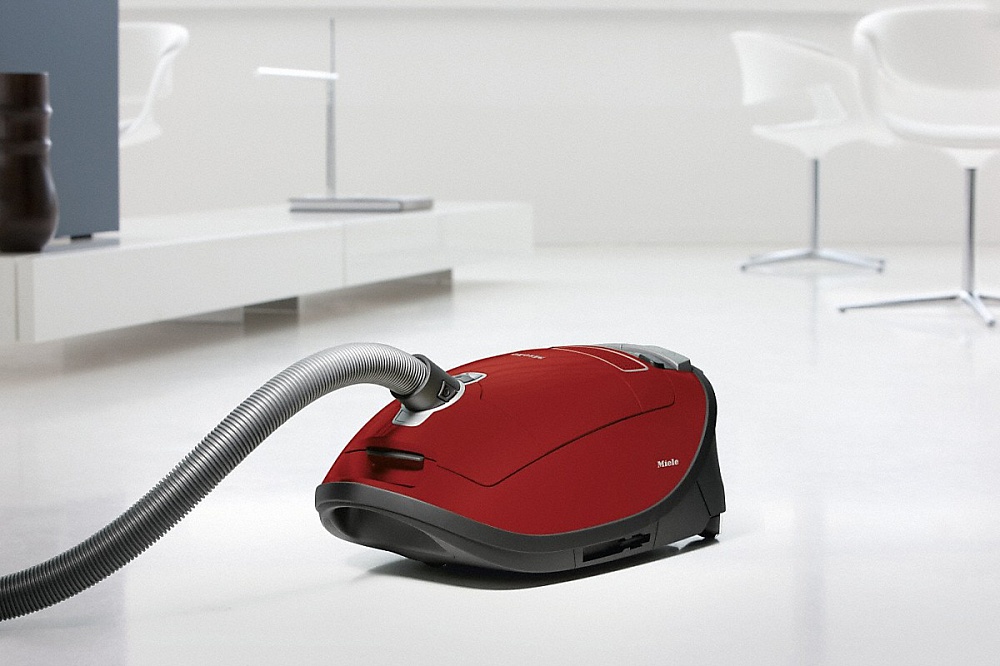 Пылесос Miele SGDA3 Complete C3 манговый красный фото 3 в Ростове-на-Дону Пылесос Miele SGDA3 Complete C3 манговый красный фото 3 в Ростове-на-Дону