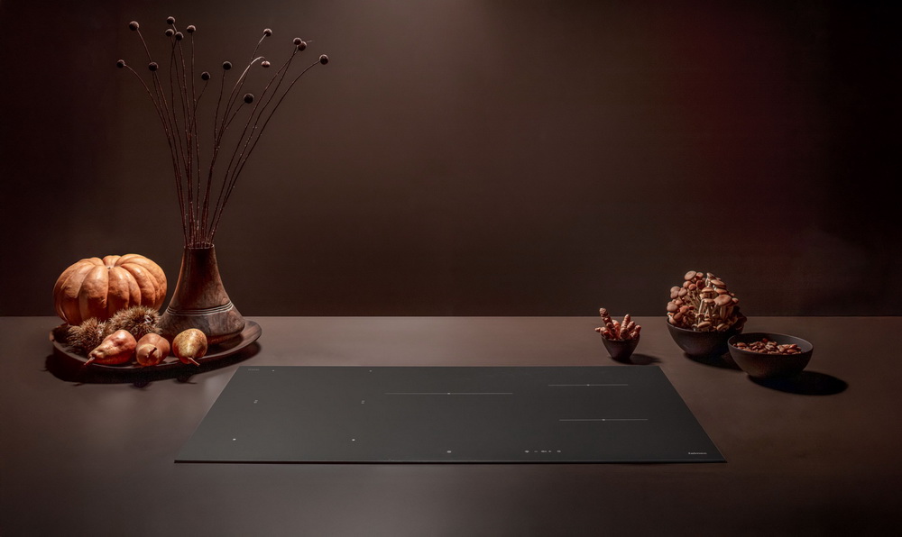 Индукционная стеклокерамич. панель Falmec PIANO INDUZIONE BLACK MATT 90x51 (белая иконография) фото 1 в Ростове-на-Дону