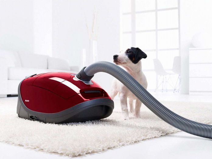 Пылесос Miele SGEF5 Complete C3 PowerLine Cat&Dog tayperry red фото 2 в Ростове-на-Дону Пылесос Miele SGEF5 Complete C3 PowerLine Cat&Dog tayperry red фото 2 в Ростове-на-Дону