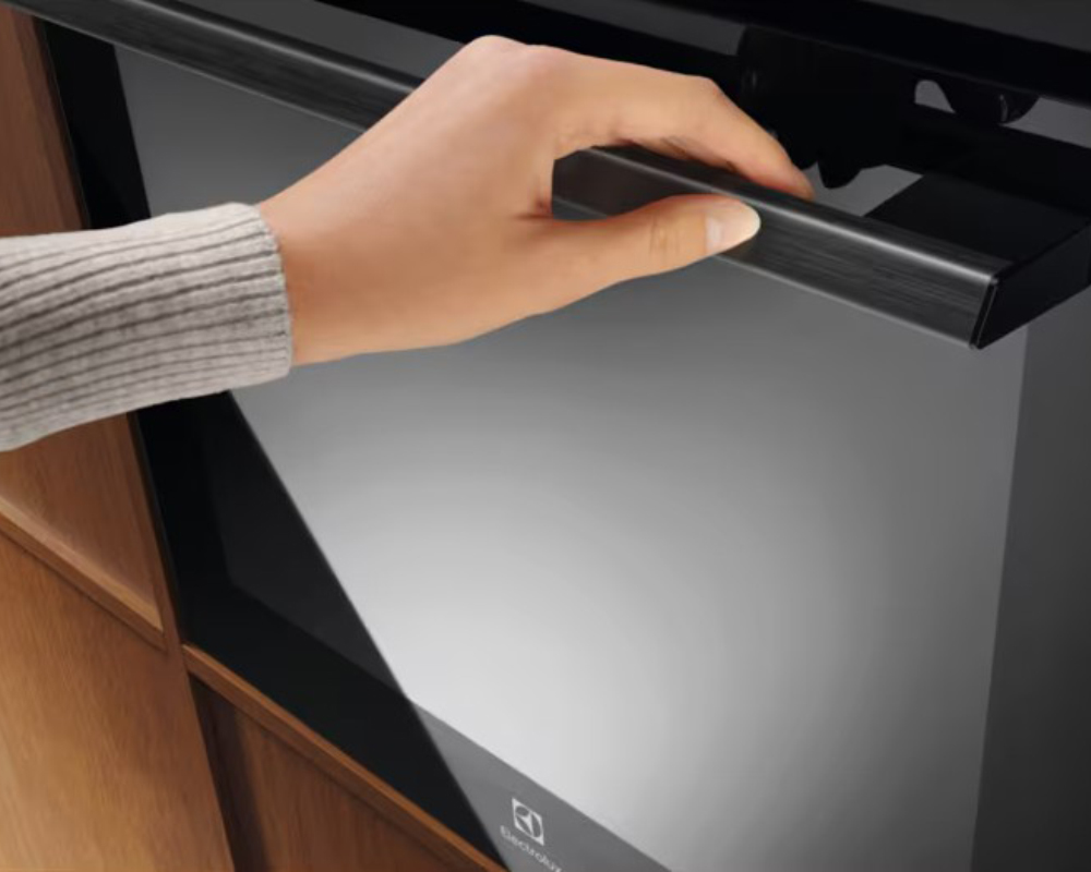 Духовой шкаф Electrolux EOF8H39H фото 3 в Ростове-на-Дону Духовой шкаф Electrolux EOF8H39H фото 3 в Ростове-на-Дону