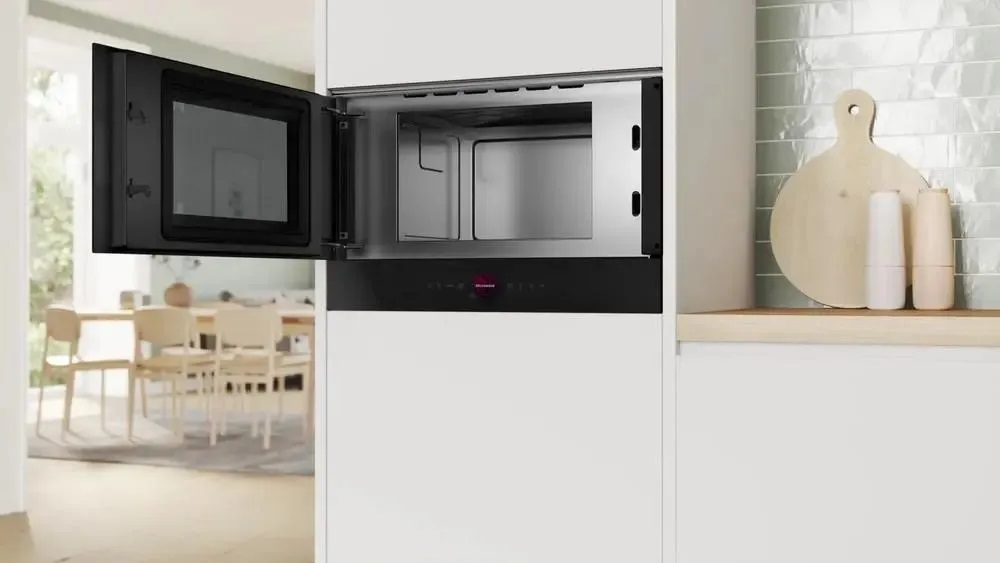 Микроволновая печь Bosch BFL9221B1 фото 2 в Ростове-на-Дону