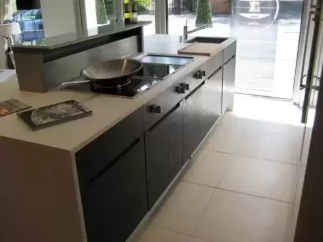 Вытяжка Gaggenau AT 400-100 фото 4 в Ростове-на-Дону Вытяжка Gaggenau AT 400-100 фото 4 в Ростове-на-Дону
