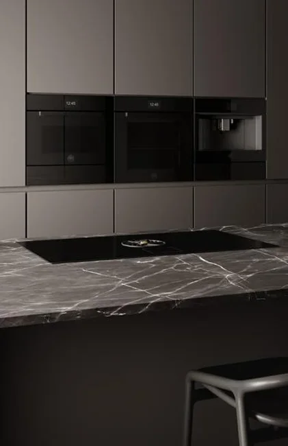 Компактный дух.шкаф с СВЧ Bertazzoni FMOD4077MTB1 Чёрное стекло фото 6 в Ростове-на-Дону Компактный дух.шкаф с СВЧ Bertazzoni FMOD4077MTB1 Чёрное стекло фото 6 в Ростове-на-Дону