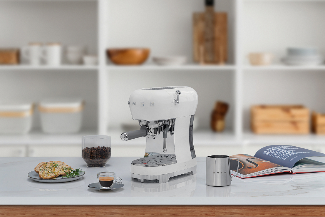 Кофемашина SMEG ECF02WHEU фото 5 в Ростове-на-Дону