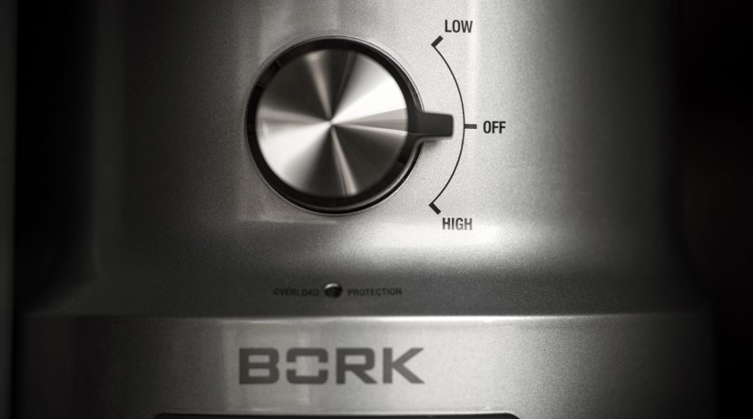 Соковыжималка BORK S701 фото 4 в Ростове-на-Дону Соковыжималка BORK S701 фото 4 в Ростове-на-Дону