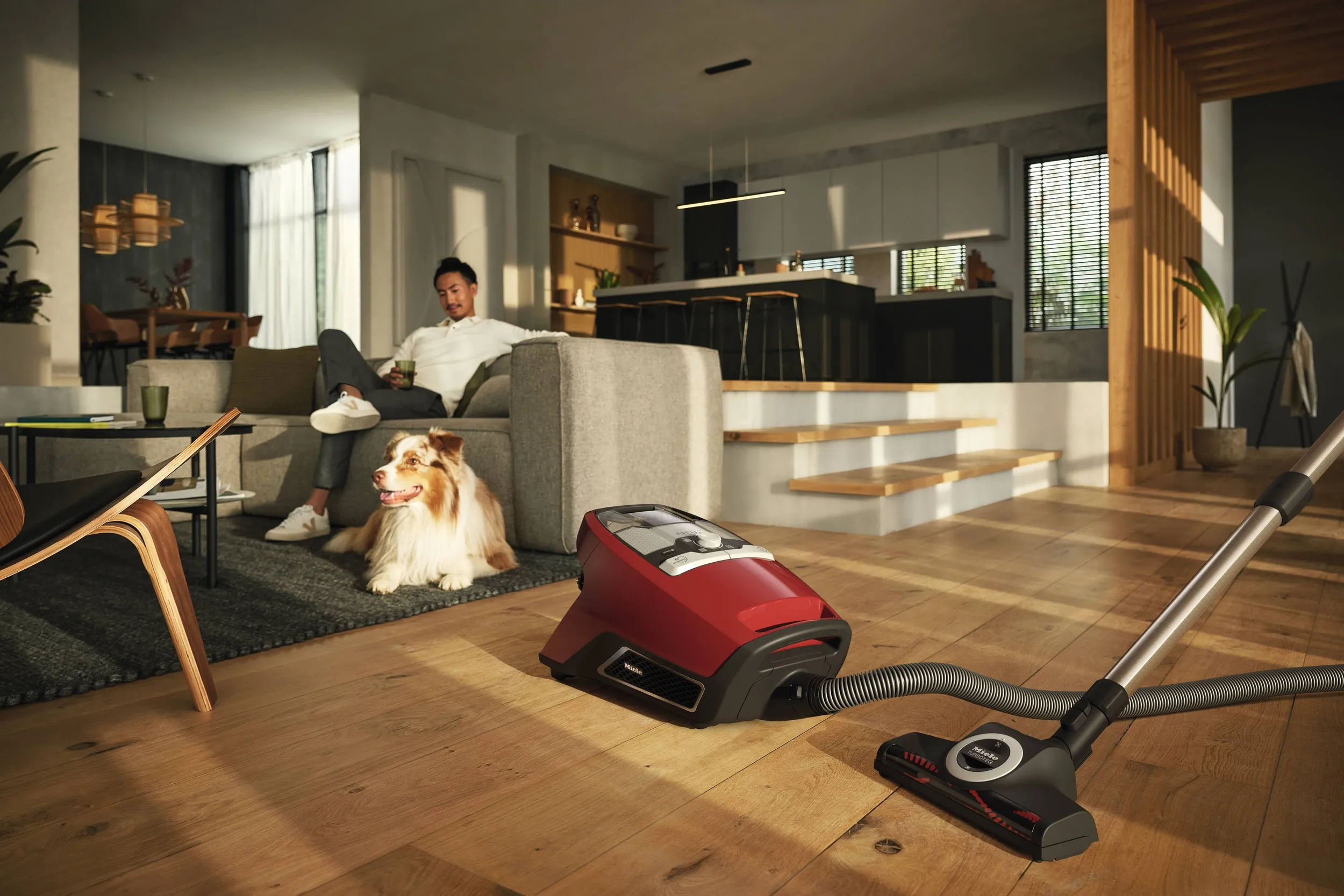 Пылесос Miele Blizzard CX1 Cat&Dog SKCR3 красный манго 1100 вт фото 3 в Ростове-на-Дону Пылесос Miele Blizzard CX1 Cat&Dog SKCR3 красный манго 1100 вт фото 3 в Ростове-на-Дону