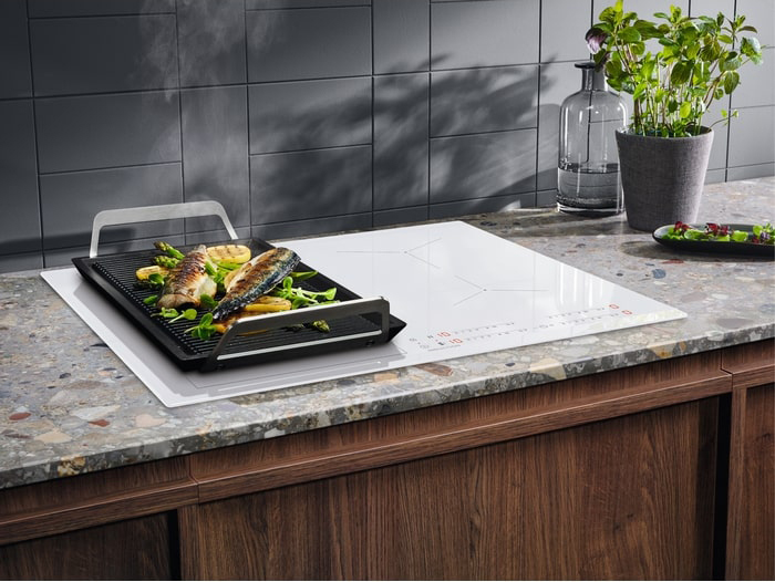 Варочная панель Electrolux EIV63440BW фото 7 в Ростове-на-Дону