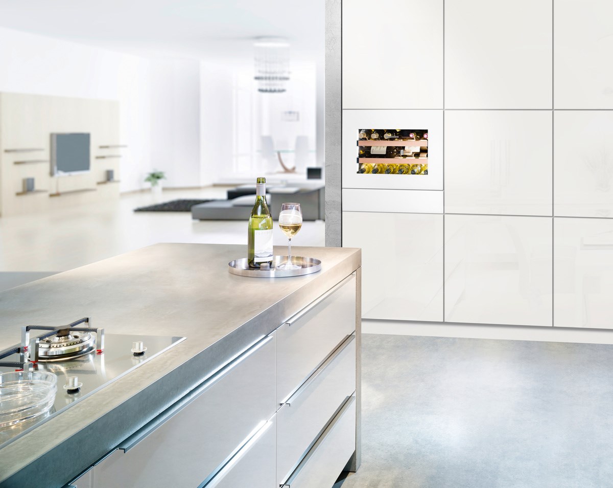Встраиваемый винный шкаф Liebherr WKEgw 582 фото 4 в Ростове-на-Дону