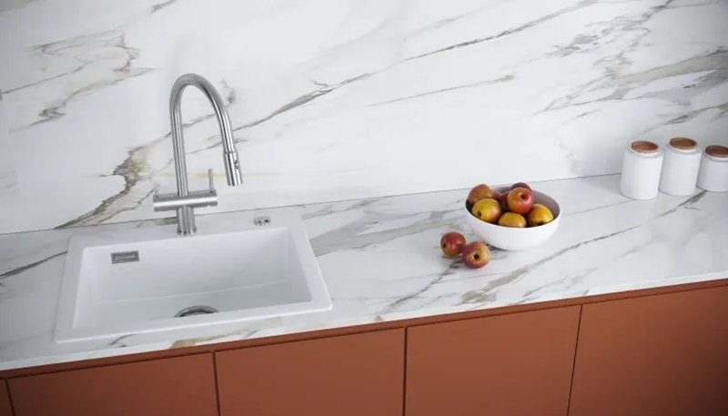 Мойка кухонная KUCHENSTERN TOPKERAM 60 302KW30 Кристальный белый фото 2 в Ростове-на-Дону