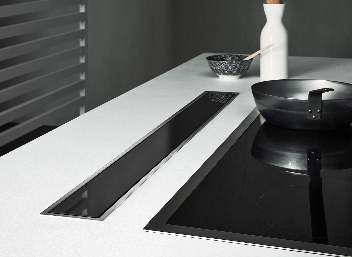 Вытяжка Falmec DOWNDRAFT GLASS BLACK 120 (без мотора) фото 4 в Ростове-на-Дону Вытяжка Falmec DOWNDRAFT GLASS BLACK 120 (без мотора) фото 4 в Ростове-на-Дону