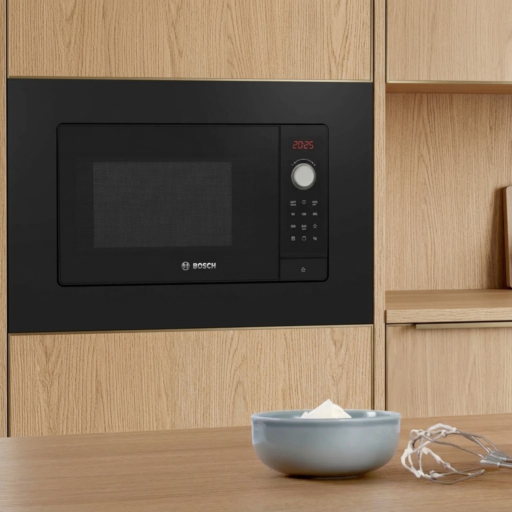 Встраиваемая микроволновая печь Bosch BEL653MB3 фото 3 в Ростове-на-Дону Встраиваемая микроволновая печь Bosch BEL653MB3 фото 3 в Ростове-на-Дону