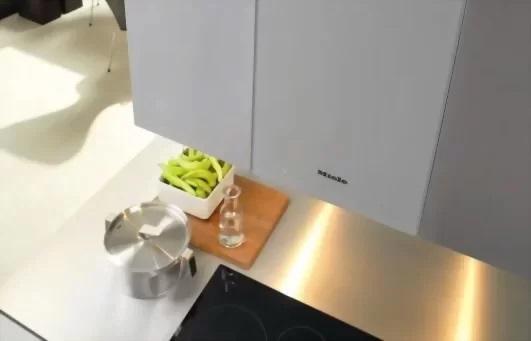 Вытяжка Miele DA 5590 D фото 3 в Ростове-на-Дону