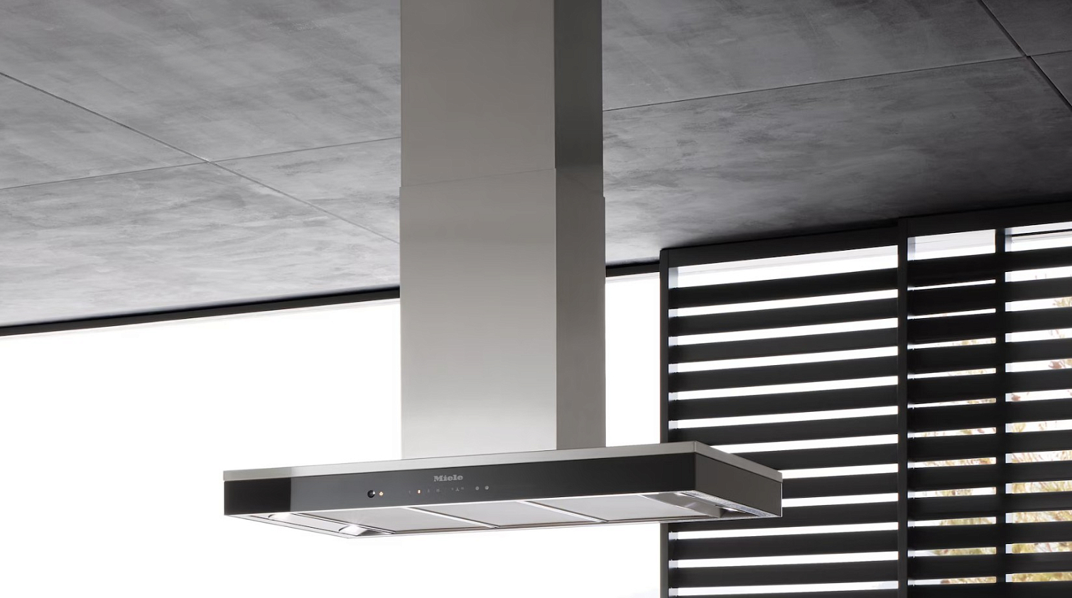 Вытяжка Miele DA 6698 D Puristic Edition 6000 EDST фото 3 в Ростове-на-Дону Вытяжка Miele DA 6698 D Puristic Edition 6000 EDST фото 3 в Ростове-на-Дону