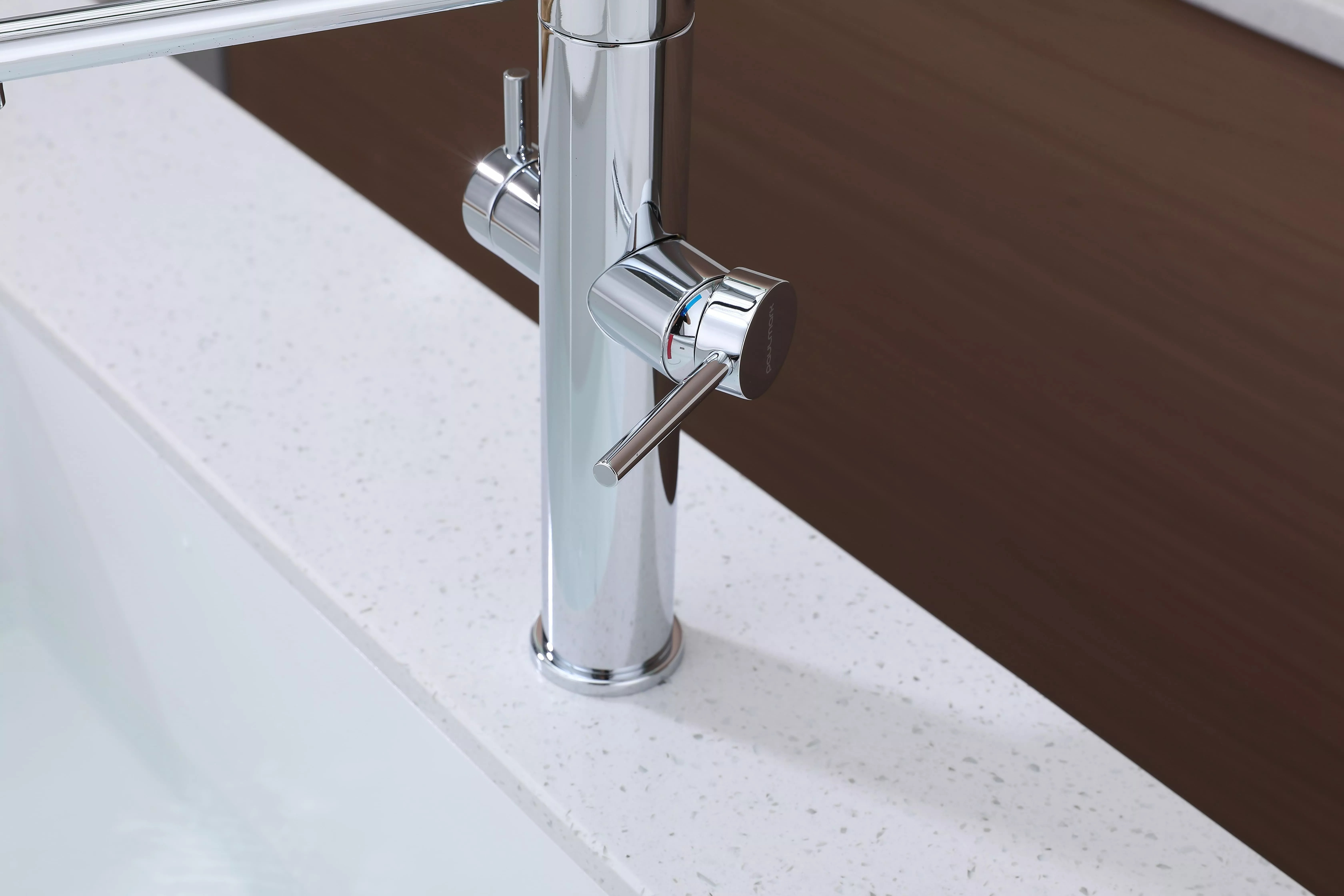 Смеситель Paulmark NEXUS Ne213999-CR хром фото 4 в Ростове-на-Дону Смеситель Paulmark NEXUS Ne213999-CR хром фото 4 в Ростове-на-Дону