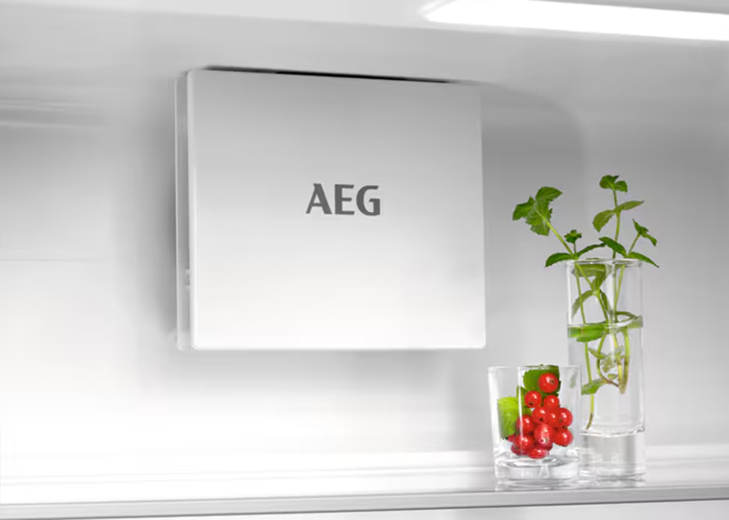 Встраиваемый двухкамерный холодильник AEG TSC7G181ES фото 3 в Ростове-на-Дону